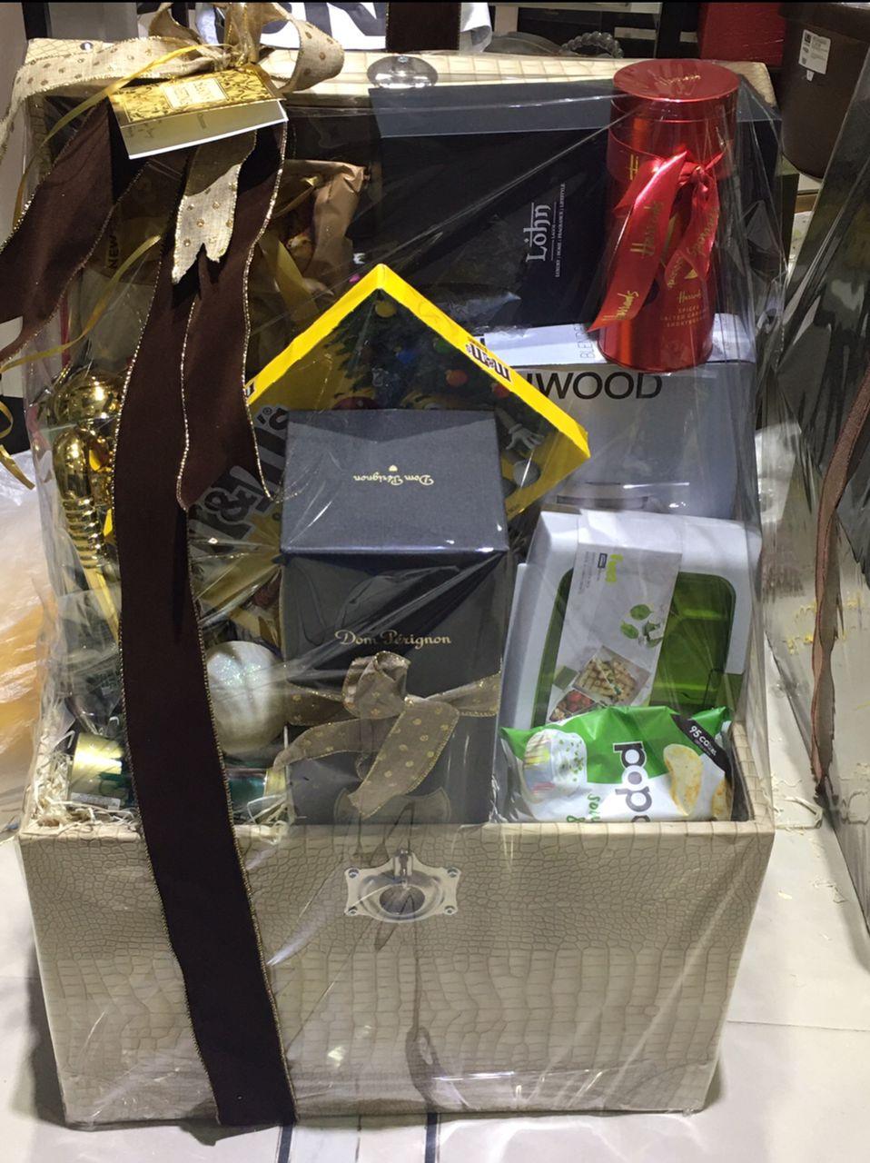 Luxury Bespoke Hamper - LIGHTBULB GIFTS