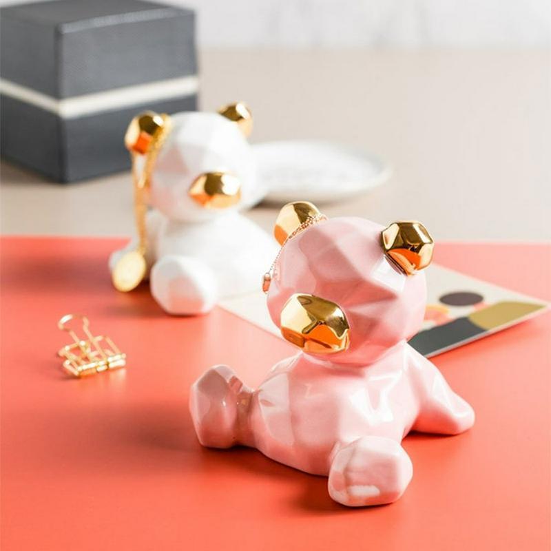 Ceramic pin holder - lightbulbbusinessconsulting
