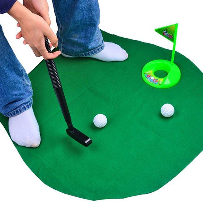 Toilet Golf - lightbulbbusinessconsulting