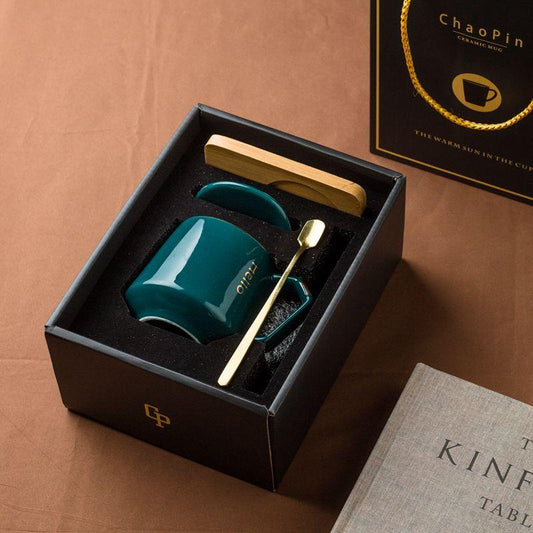 Luxury gold rim mug gift set - lightbulbbusinessconsulting