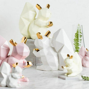 Ceramic pin holder - lightbulbbusinessconsulting