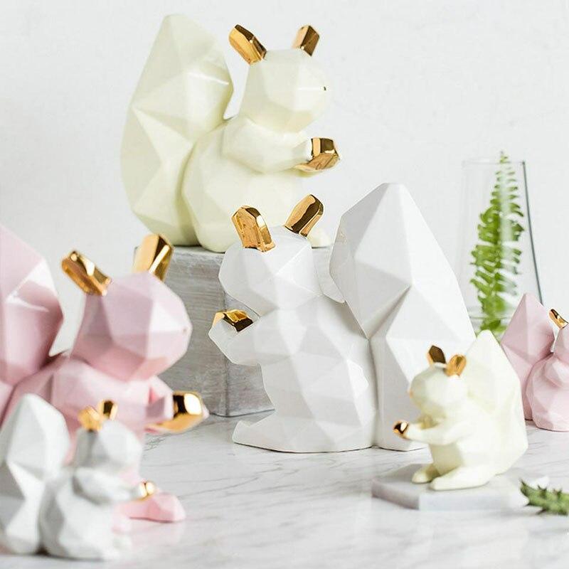 Ceramic pin holder - lightbulbbusinessconsulting